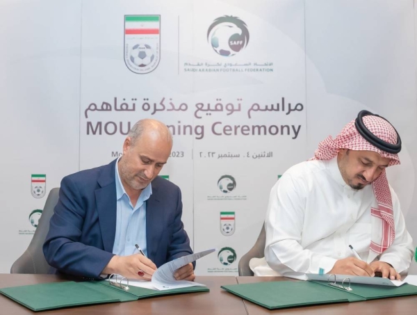 SAFF President Yasser Al-Misehal and his Iranian counterpart Mehdi Taj signing the MoU in a ceremony held at the SAFF headquarters in Riyadh on Monday.