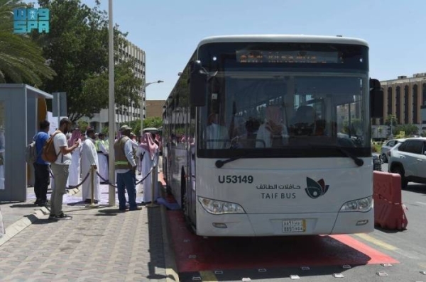 The Taif public transport bus service is expected to serve more than two million beneficiaries annually, through nine main tracks linking the most important centers and landmarks in the Taif governorate.