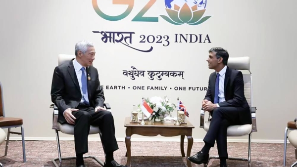 


Singapore’s Prime Minister Lee Hsien Loong meets his British counterpart Rishi Sunak on the sidelines of the Group of Twenty (G20) summit in New Delhi Saturday.