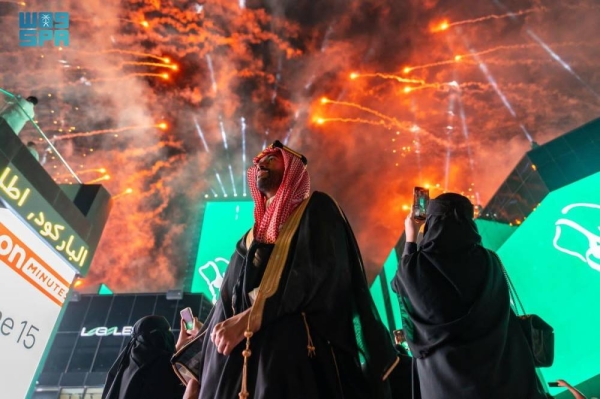 The glow of fireworks celebrating the 93rd Saudi National Day dazzled millions of citizens and residents in various regions of the Kingdom on Saturday evening.