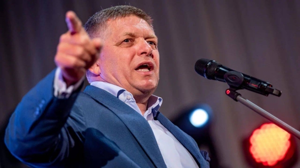 Former Slovak Prime Minister Robert Fico has called for stopping military aid to neighboring Ukraine