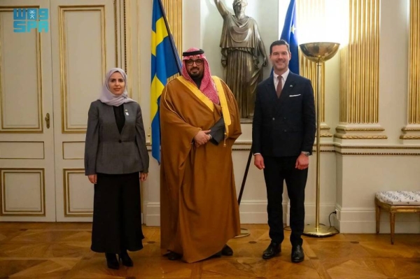 Saudi minister meets with Swedish officials to enhance economic cooperation