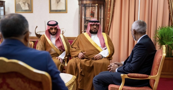 Maldivian President Mohamed Moiz received Saudi Arabia’s Economy and Planning Minister Faisal Al-Ibrahim on the sidelines of his official visit to Maldives.