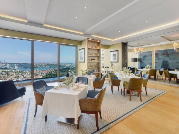 Indulge in timeless luxury: Raffles Istanbul's exclusive stay 4, Pay 3 Suite Offer