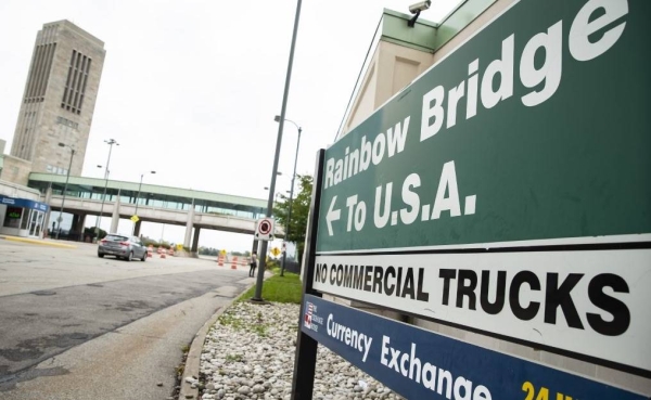 The Rainbow Bridge in Niagara Falls, Ontario, in this file photo.