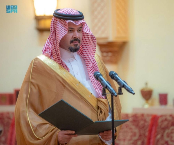 Newly appointed Emir of Madinah Prince Salman bin Sultan and five deputy emirs take the oath of office in front of Custodian of the Two Holy Mosques King Salman at Irqah Palace in Riyadh on Wednesday.

