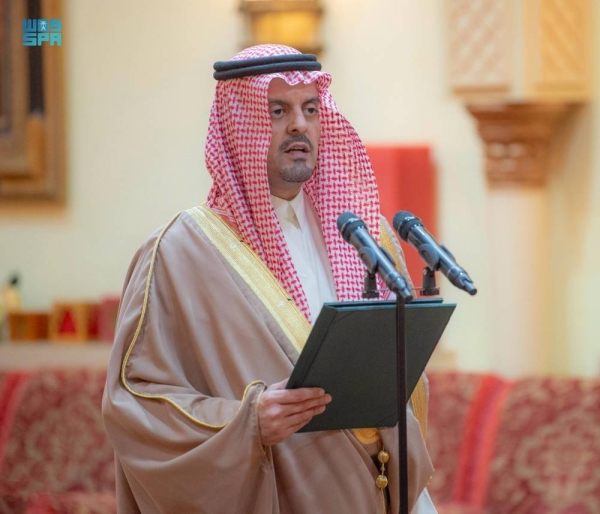 Newly appointed Emir of Madinah Prince Salman bin Sultan and five deputy emirs take the oath of office in front of Custodian of the Two Holy Mosques King Salman at Irqah Palace in Riyadh on Wednesday.

