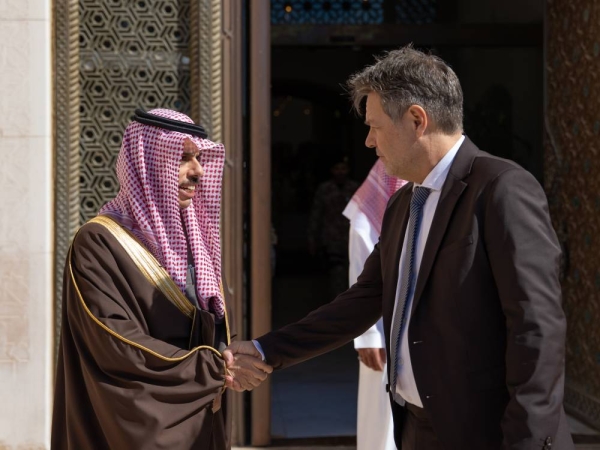 Saudi Minister of Foreign Affairs Prince Faisal Bin Farhan welcomed the German Vice-Chancellor and Minister of Economy and Climate Protection Robert Habeck in Riyadh on Wednesday.