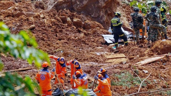 The death toll from a landslide in northwest has risen to at least 33 people with children accounting for most of the victims.