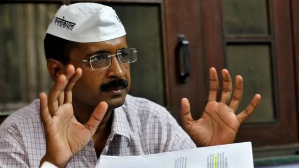 Police surrounded Arvind Kejriwal's home as it was searched