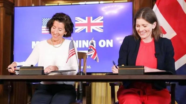 US Commerce Secretary Gina Raimondo and UK Tech Minister Michelle Donelan sign a memorandum of understanding on Monday. — courtesy UK government