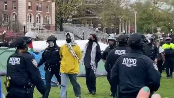 Protesters being arrested on Columbia University campus