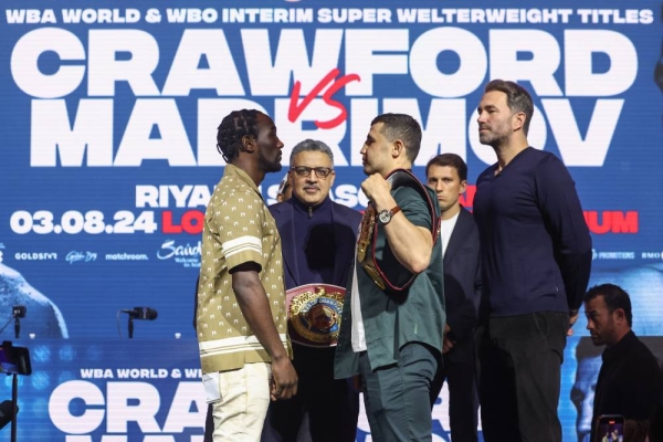  Terence Crawford and Israil Madrimov pose at the press conference announcing their upcoming fight.  
