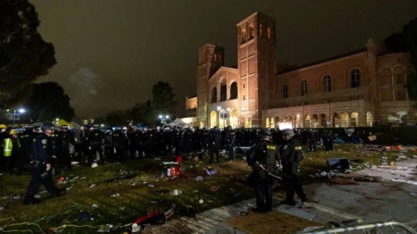 In the shadow of Royce Hall, police cleared the space as dawn broke on Thursday