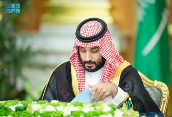 ولي العهد يطمئن السعوديين على صحة الملك سلمان