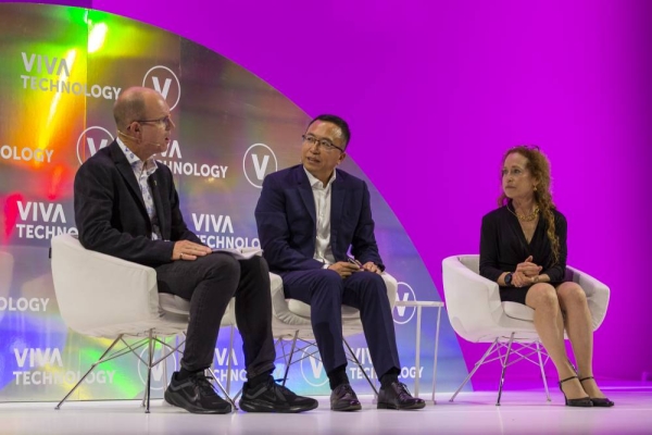 HONOR unveils four-layer AI architecture and forges ahead with Google Cloud for more AI experiences at VivaTech 2024