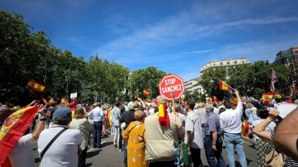 Thousands of people demonstrated in Madrid at the first major campaign event of the PP for the European elections