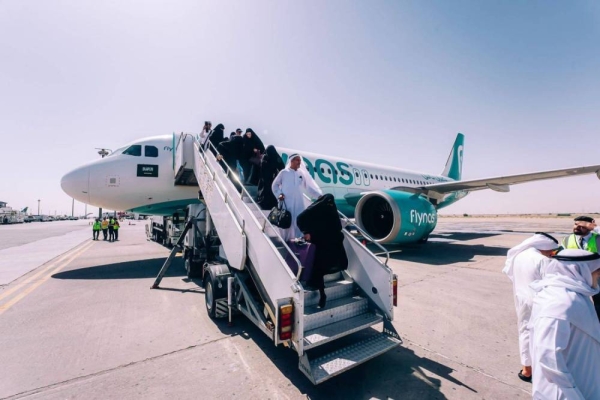 First direct flight from Dammam to Najaf arrives