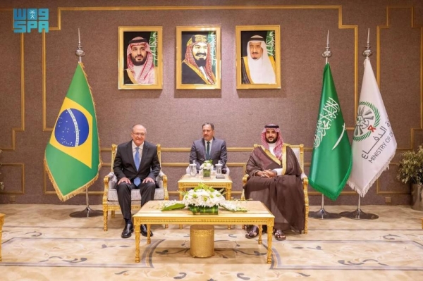 Saudi Minister of Defense Prince Khalid bin Salman holds talks with Brazilian Vice President and Minister of Development, Industry, Trade and Services Geraldo Alckmin in Riyadh on Monday.