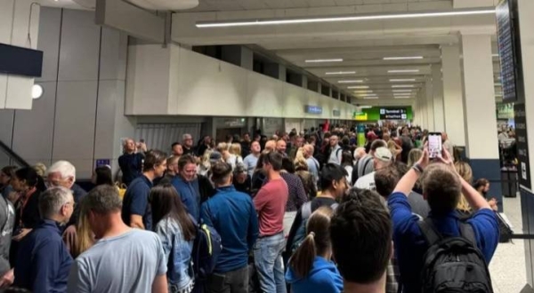 Major power cut disrupts flights at Manchester Airport