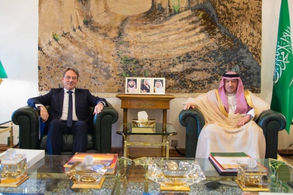 Deputy Minister of Foreign Affairs Eng. Waleed Al-Khereiji receives French Ambassador to Saudi Arabia Ludovic Pouy in Riyadh on Thursday.


