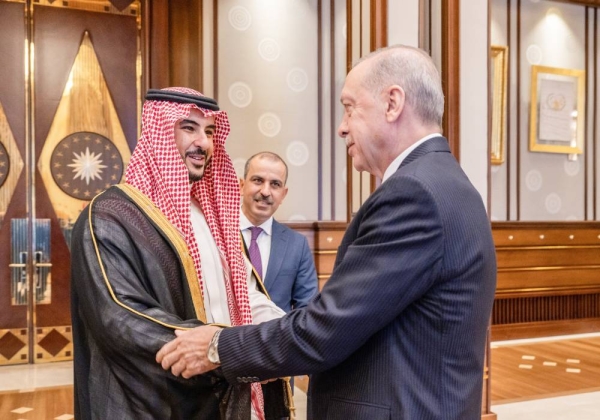 Turkish President Recep Tayyip Erdogan receives Saudi Minister of Defense Prince Khalid bin Salman at the Presidential Palace in Ankara on Tuesday.