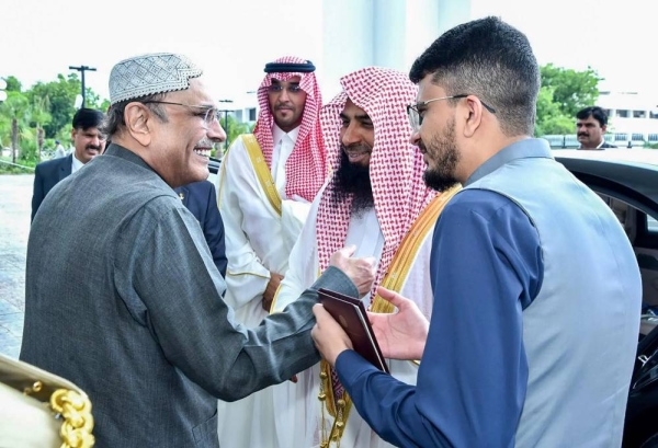 President of Pakistan receives Imam of the Prophet's Mosque