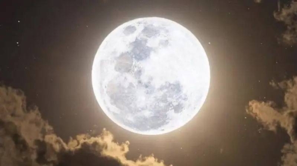 In a rare celestial treat, 1st Super Moon of 2024 lights up skies of Saudi Arabia