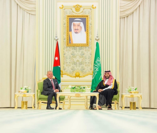 Crown Prince Mohammed bin Salman meets King Abdullah II at the royal court in Al Yamamah Palace on Tuesday.