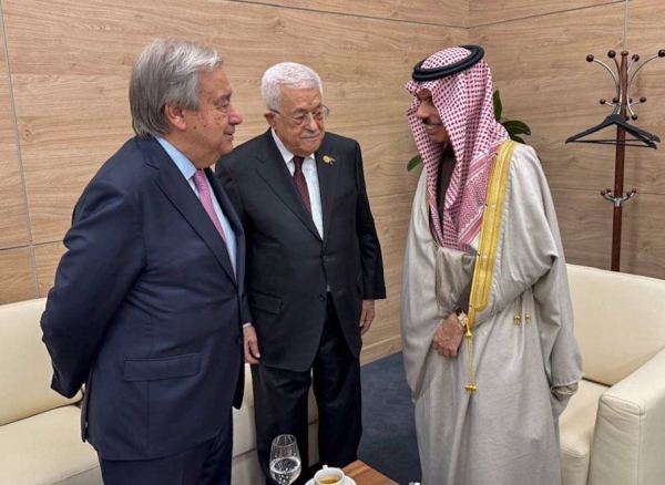 Prince Faisal bin Farhan meets President Mahmoud Abbas of Palestine and the United Nations Secretary-General Antonio Guterres in Kazan, Russia, on Thursday.