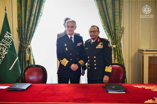 Chief of Staff of the Saudi Naval Forces Lt. Gen. Mohammed Al-Gharibi and Chief of Staff of the Spanish Navy Lt. Gen. Antonio Pinero Sanchez during the signing of the defense executive agreement in Madrid on Tuesday.