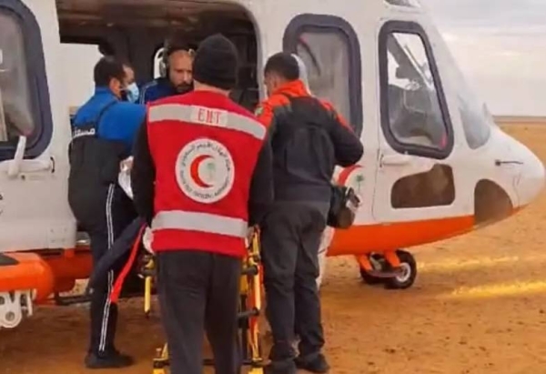 Saudi Red Crescent air ambulance rescues injured camel herder in Qassim desert