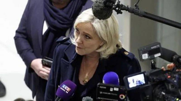 Prosecutor seeks jail and election ban for Le Pen