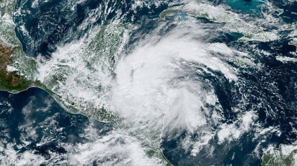 Tropical Storm Sara closes in on Central America