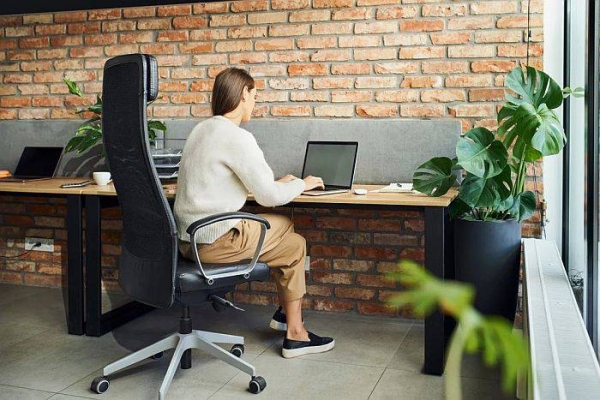 Sitting in an office all day could be linked to cardiovascular disease, a new study suggested