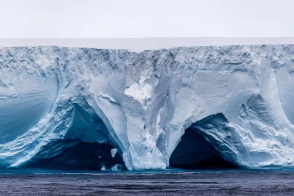 Iceberg A23a drifting in the southern ocean having broken free from the Larsen Ice Shelf