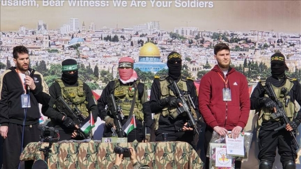 Hamas hands over three Israeli captives in sixth phase of prisoner exchange