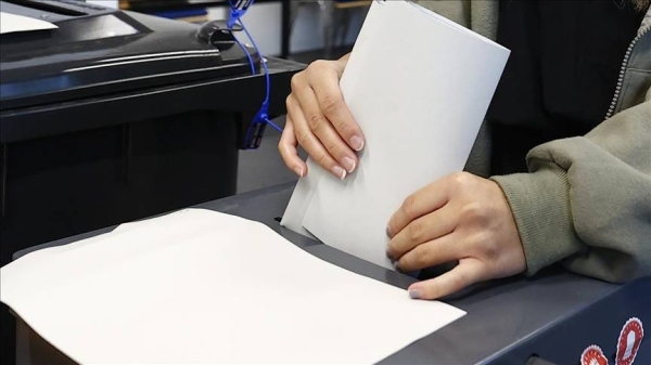 Germany votes in landmark election as conservatives lead in polls