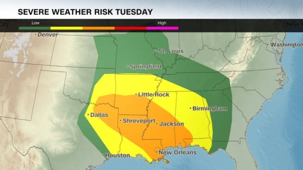 Triple-threat storm bears down on central and southern US, disrupting Mardi Gras celebrations