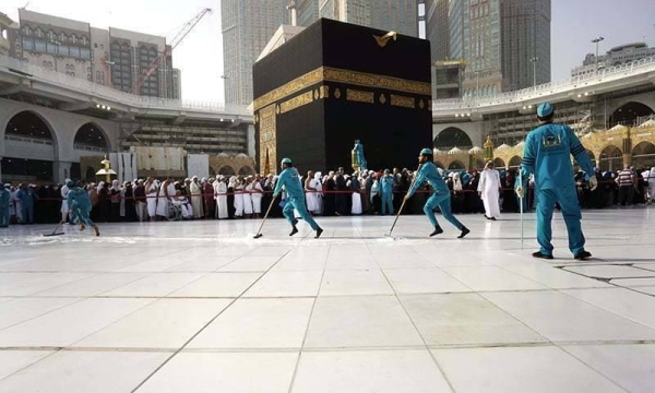 Grand Mosque cleaning teams complete full sanitation in just 35 minutes