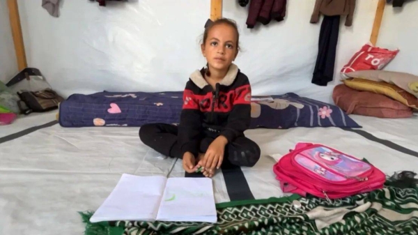 Six-year-old Manal Jouda tells CNN about the night her home was destroyed and trapping her under the rubble