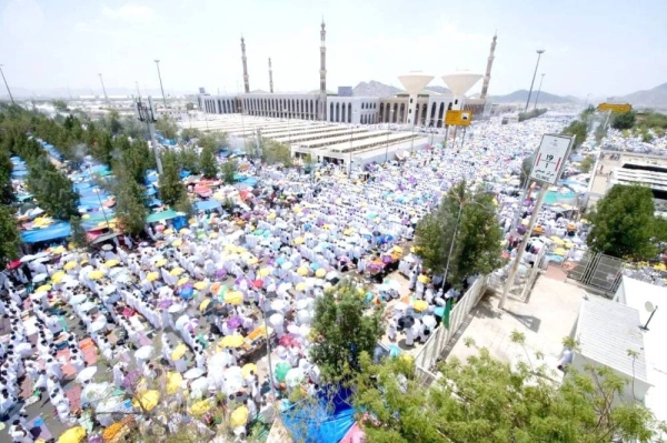 Nusuk Hajj offers six packages that facilitate foreign pilgrims to choose their category, in terms of the quality of services and facilities that they want to take advantage of.
