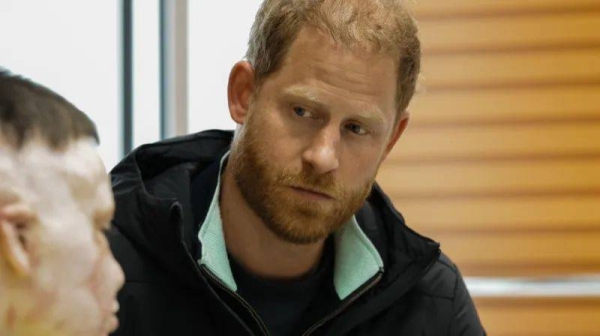 Prince Harry visits victims of war at the Superhuman Center