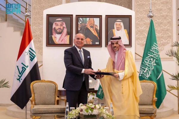 Saudi Minister of Foreign Affairs Prince Faisal bin Farhan receives Iraqi Deputy Prime Minister and Minister of Foreign Affairs Dr. Fuad Hussein in Riyadh on Sunday.