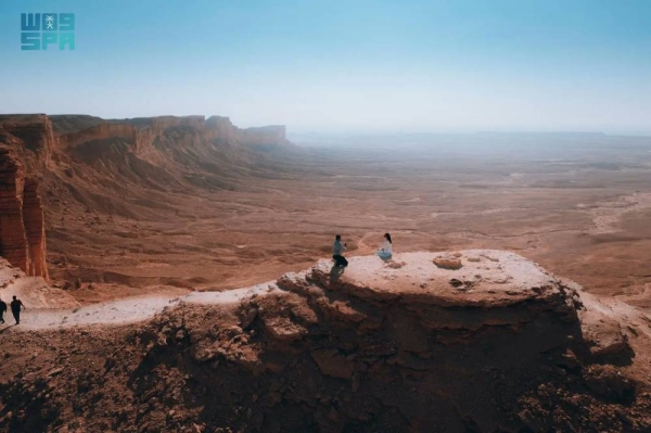 The Edge of the World: A majestic desert landmark near Riyadh