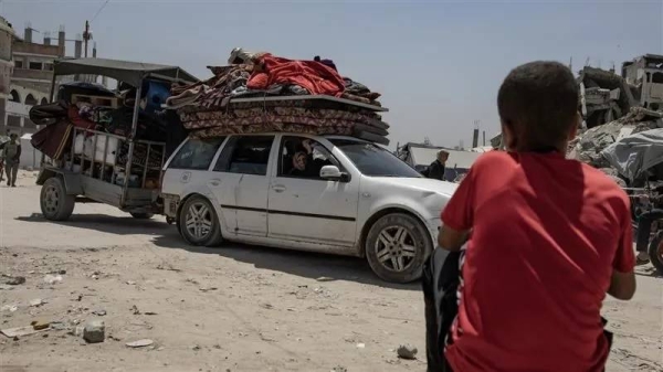 Israeli forces besiege Gaza hospital as Hamas proposes truce in Qatar talks