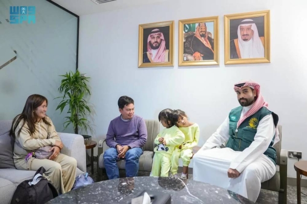 Accompanied by their parents, the Filipino conjoined twins arrived at King Khalid International Airport in Riyadh on Saturday.

