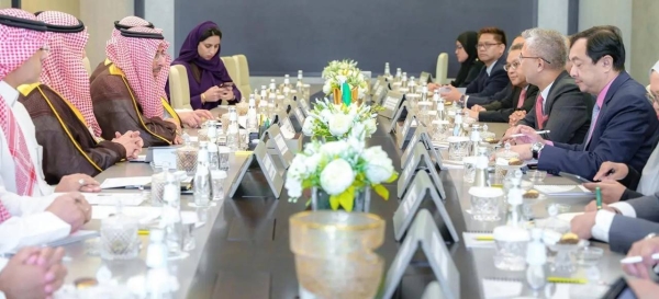 Saudi, Malaysian industry ministers explore avenues for promoting joint investments