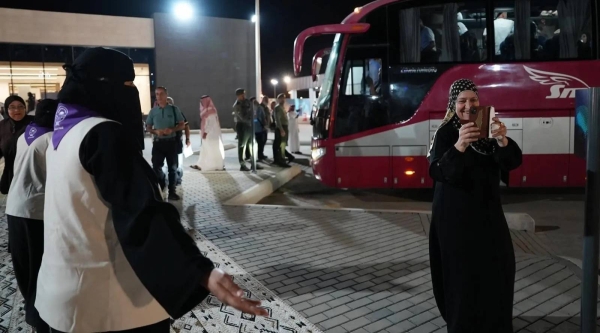 Over 960,000 arrive as influx of pilgrims gains momentum ahead of Hajj  