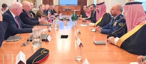 British, Saudi defense ministers discuss strategic military cooperation 